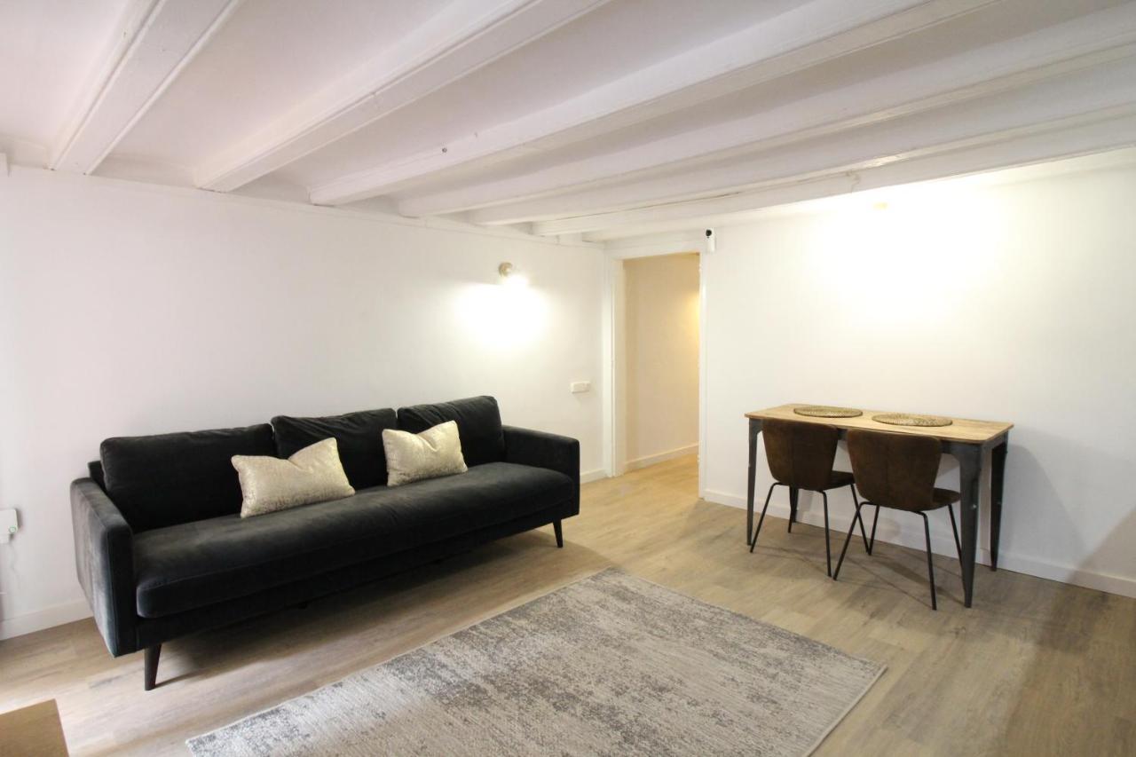 Apartamento New Design In Center. Barcelona
