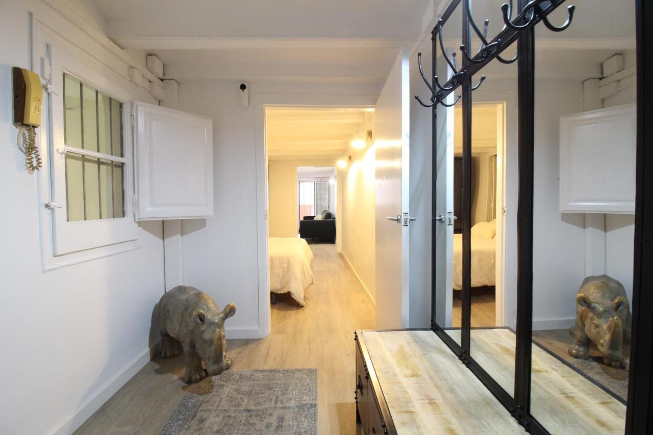 New Design In Center. Apartamento *