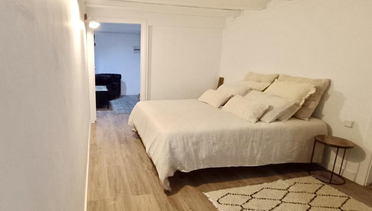 New Design In Center. Apartamento *